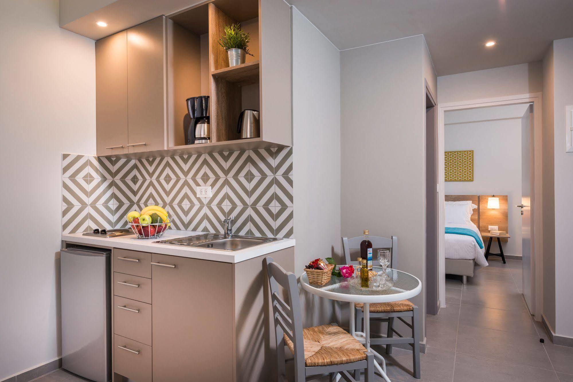 Irini Apart Otel 2*
